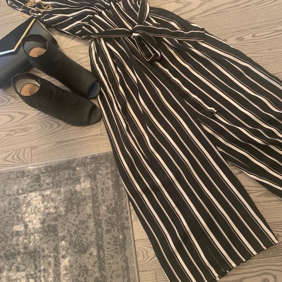 Wide leg modern revival jumper - Picture 3 of 3